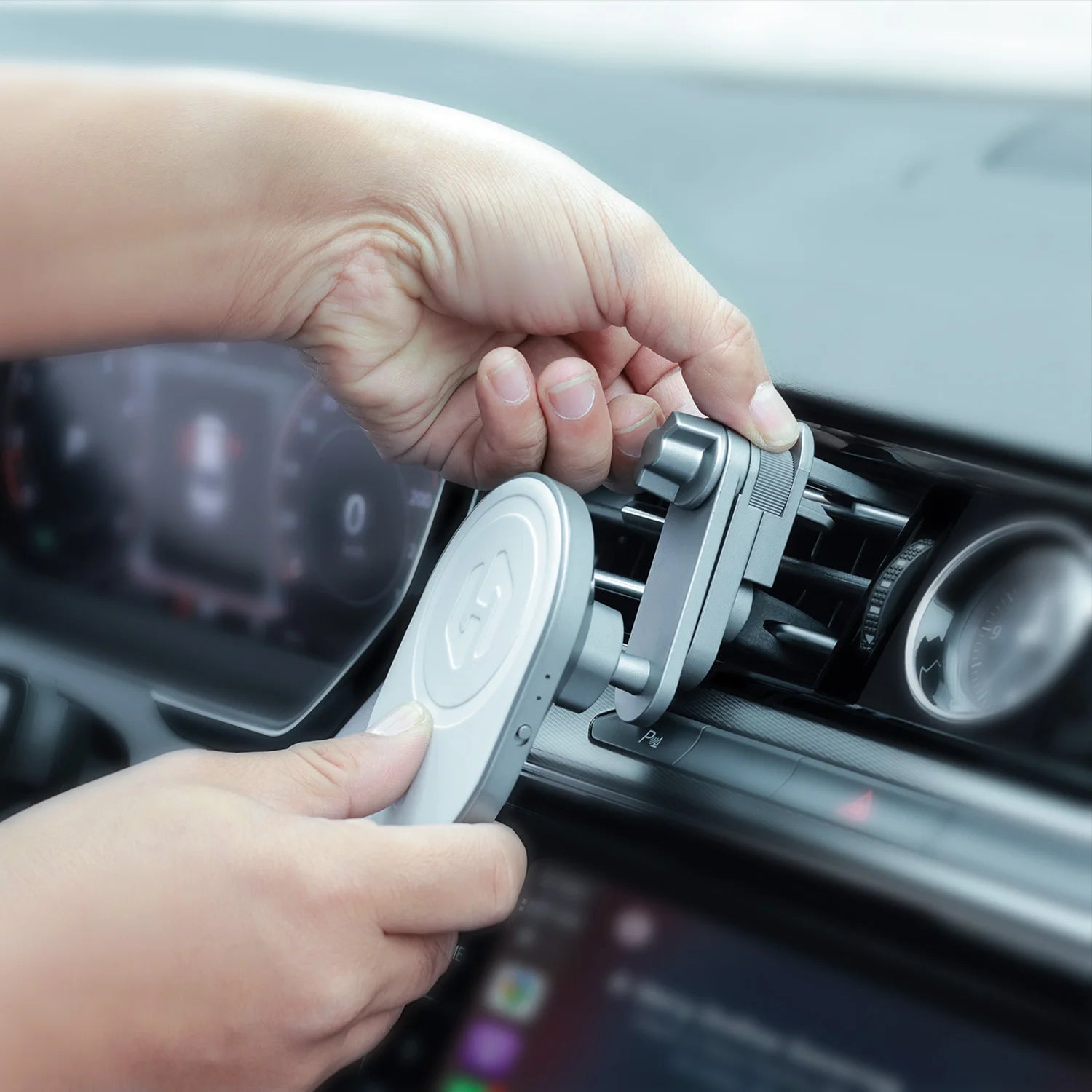 HexaCharge MagSafe Car Mount with Wireless CarPlay & Android Auto